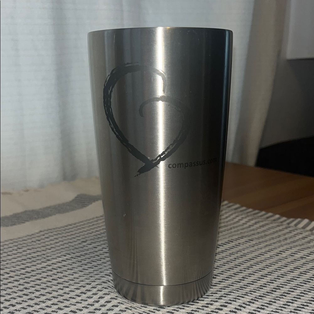YETI Stainless Steel Tumbler Lid 20 oz - Picture 3 of 4